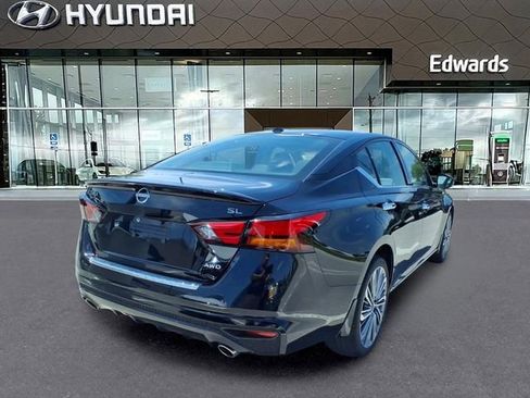 Used 2023 Nissan Altima 2.5 SL AWD/4WD image 6