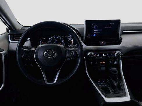 Used 2025 Toyota RAV4 XLE w/ Convenience Package AWD/4WD image 24