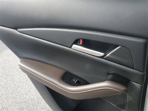 Used 2020 MAZDA CX-30 FWD w/ Premium Package image 31