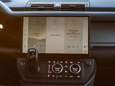 New 2026 Land Rover Defender 130 V8 image 25