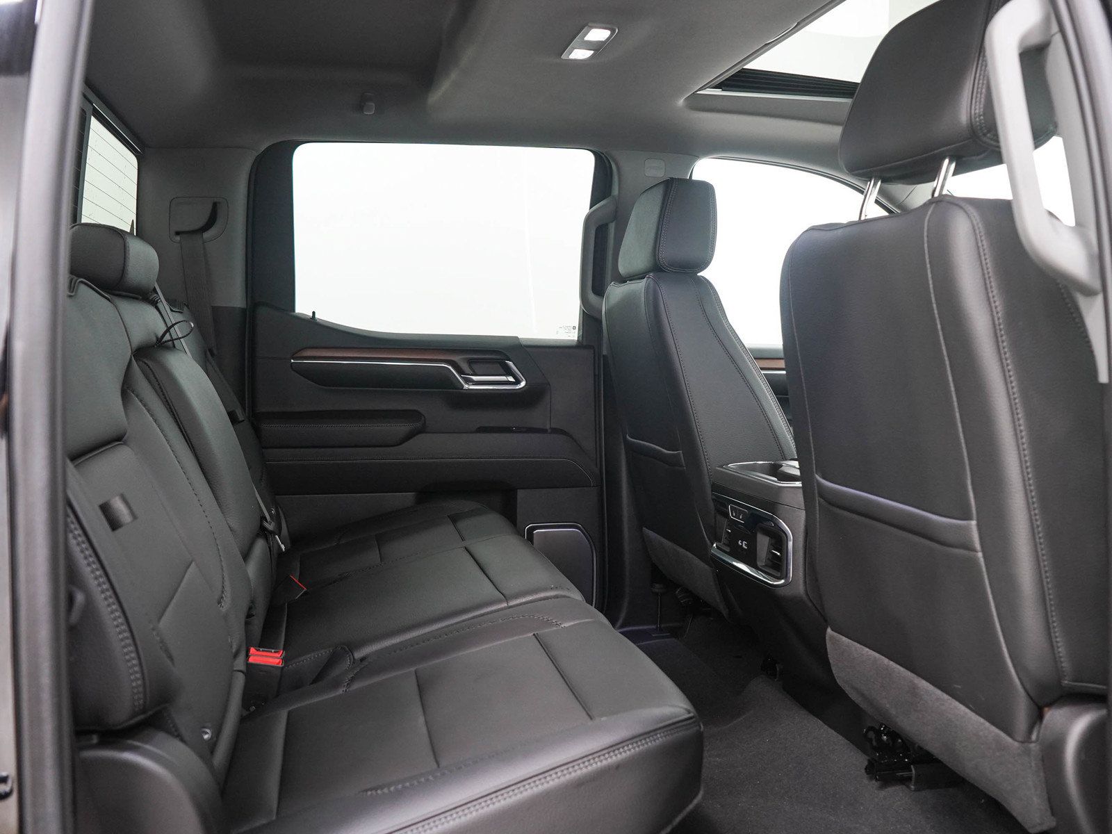 Used 2024 GMC Sierra 1500 Denali AWD/4WD image 14