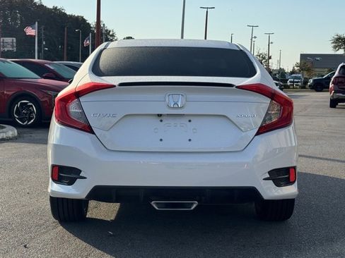 Used 2019 Honda Civic Sport image 6