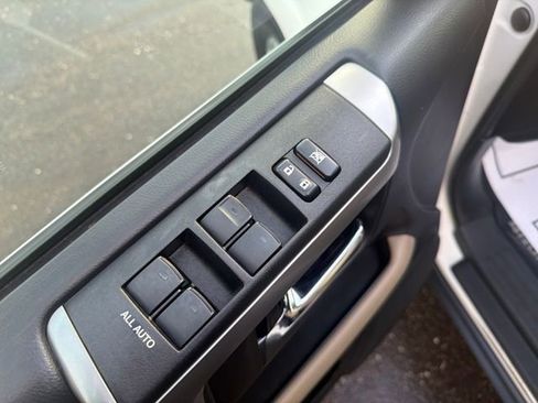 Used 2020 Toyota 4Runner SR5 Premium w/ Moonroof Package image 25