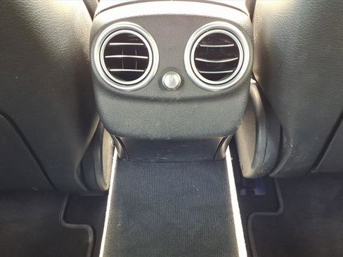 Used 2021 Mercedes-Benz C 300 4MATIC Sedan image 20