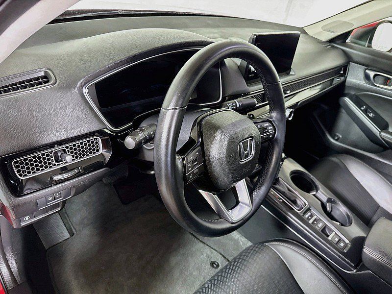 Used 2022 Honda Civic Touring image 9