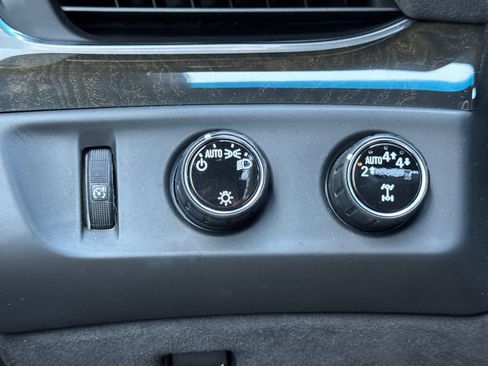 Used 2019 Cadillac Escalade ESV Platinum image 42