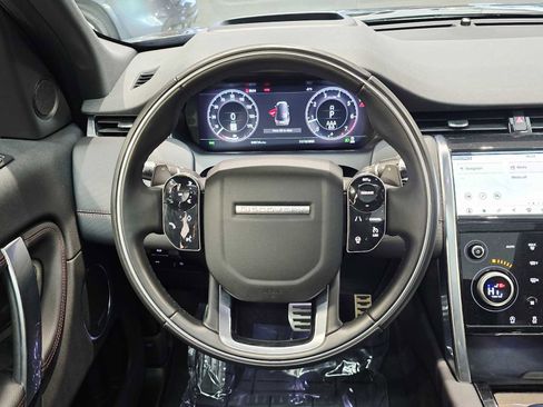 Used 2020 Land Rover Discovery Sport SE R-Dynamic image 11