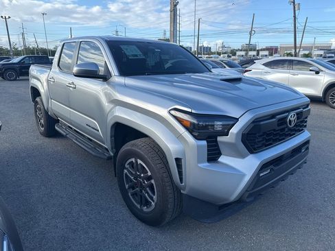 Used 2024 Toyota Tacoma TRD Sport RWD image 3