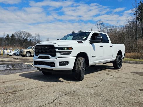 New 2026 RAM 2500 Big Horn AWD/4WD image 9