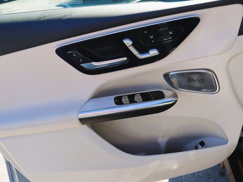 New 2026 Mercedes-Benz GLC 300 image 18