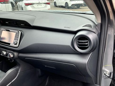Certified 2025 Nissan Kicks Play S FWD image 17