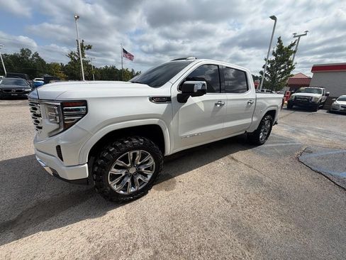 Used 2022 GMC Sierra 1500 Denali w/ Denali Reserve Package AWD/4WD image 3