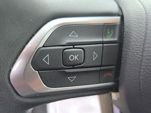 Used 2025 Jeep Compass Limited AWD/4WD image 22
