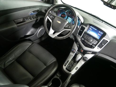 Used 2015 Chevrolet Cruze LTZ w/ Sun, Sound and Sport Package FWD image 9
