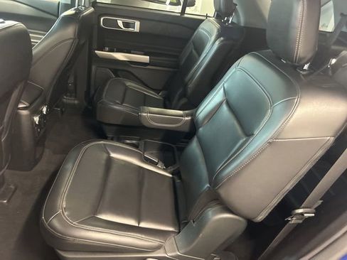Used 2021 Ford Explorer XLT w/ Equipment Group 202A image 20