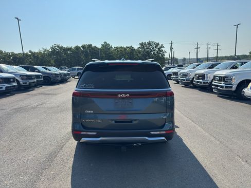 Used 2022 Kia Carnival SX Prestige FWD image 6