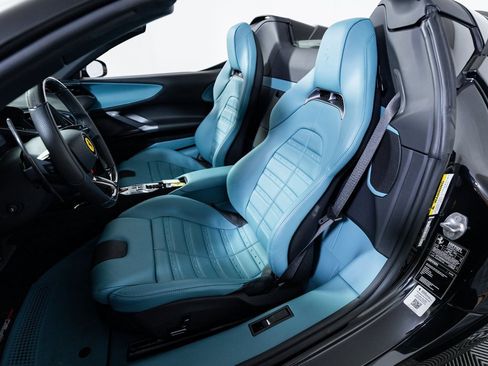 Used 2025 Ferrari SF90 Spider image 22
