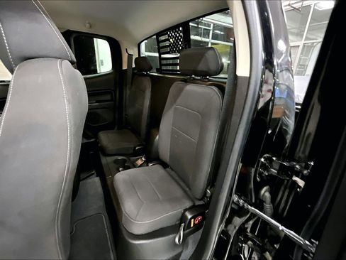 Used 2019 Chevrolet Colorado LT w/ Redline Special Edition image 23