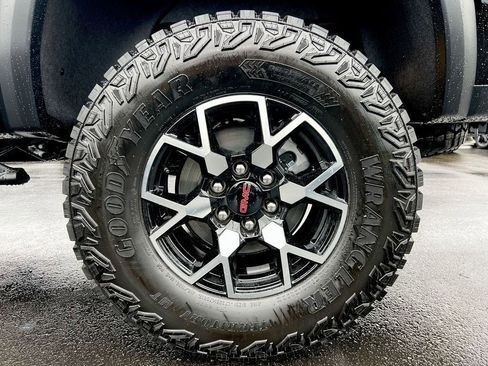 New 2026 GMC Canyon AT4X w/ LPO, Black Badging Package AWD/4WD image 26