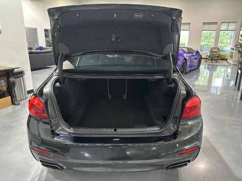 Used 2018 BMW M550i xDrive AWD/4WD image 37