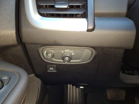 Used 2019 GMC Terrain SLE w/ Driver Convenience Package image 14