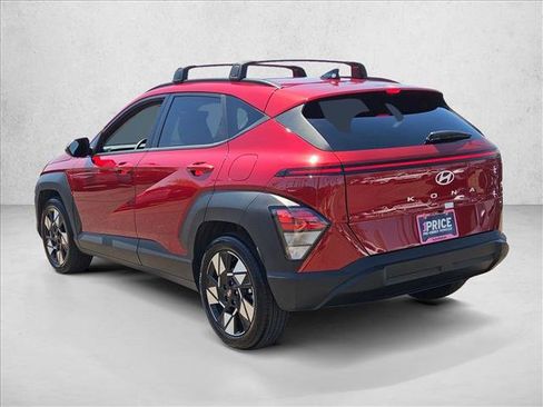 Used 2025 Hyundai Kona SEL FWD image 8