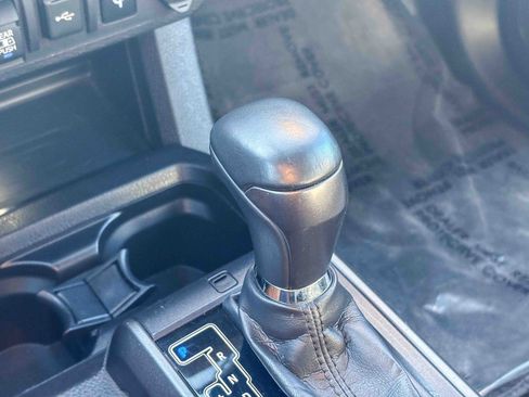 Certified 2023 Toyota Tacoma TRD Off-Road image 25