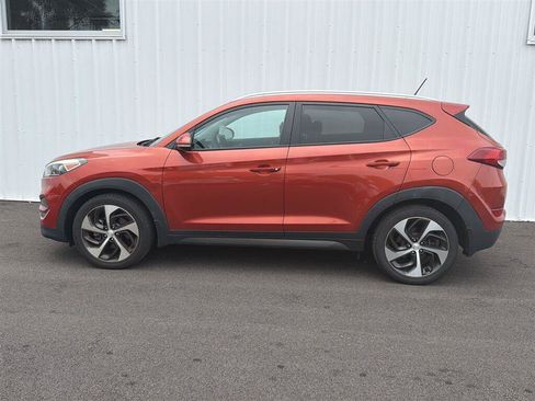Used 2016 Hyundai Tucson Sport FWD image 6