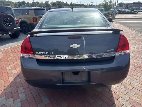 Used 2010 Chevrolet Impala LT w/ Luxury Edition Package FWD image 9