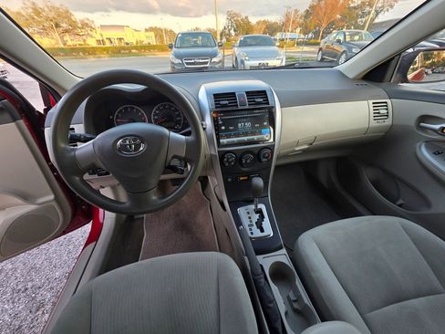 Used 2010 Toyota Corolla LE image 10