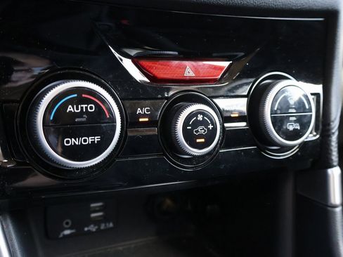 Used 2020 Subaru Forester Premium image 39