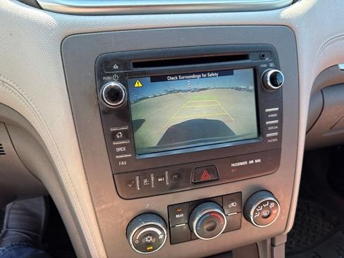 Used 2017 Chevrolet Traverse LS FWD image 20