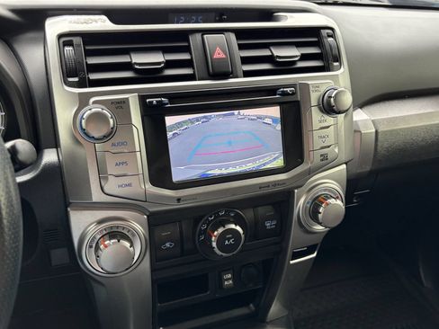 Used 2016 Toyota 4Runner SR5 RWD image 18
