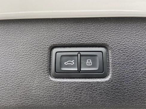 Used 2025 Audi Q7 2.0T Premium Plus w/ Premium Plus Package image 32