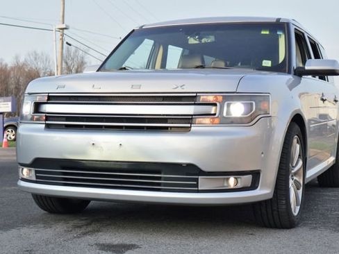 Used 2019 Ford Flex Limited w/ Equipment Group 303A image 2