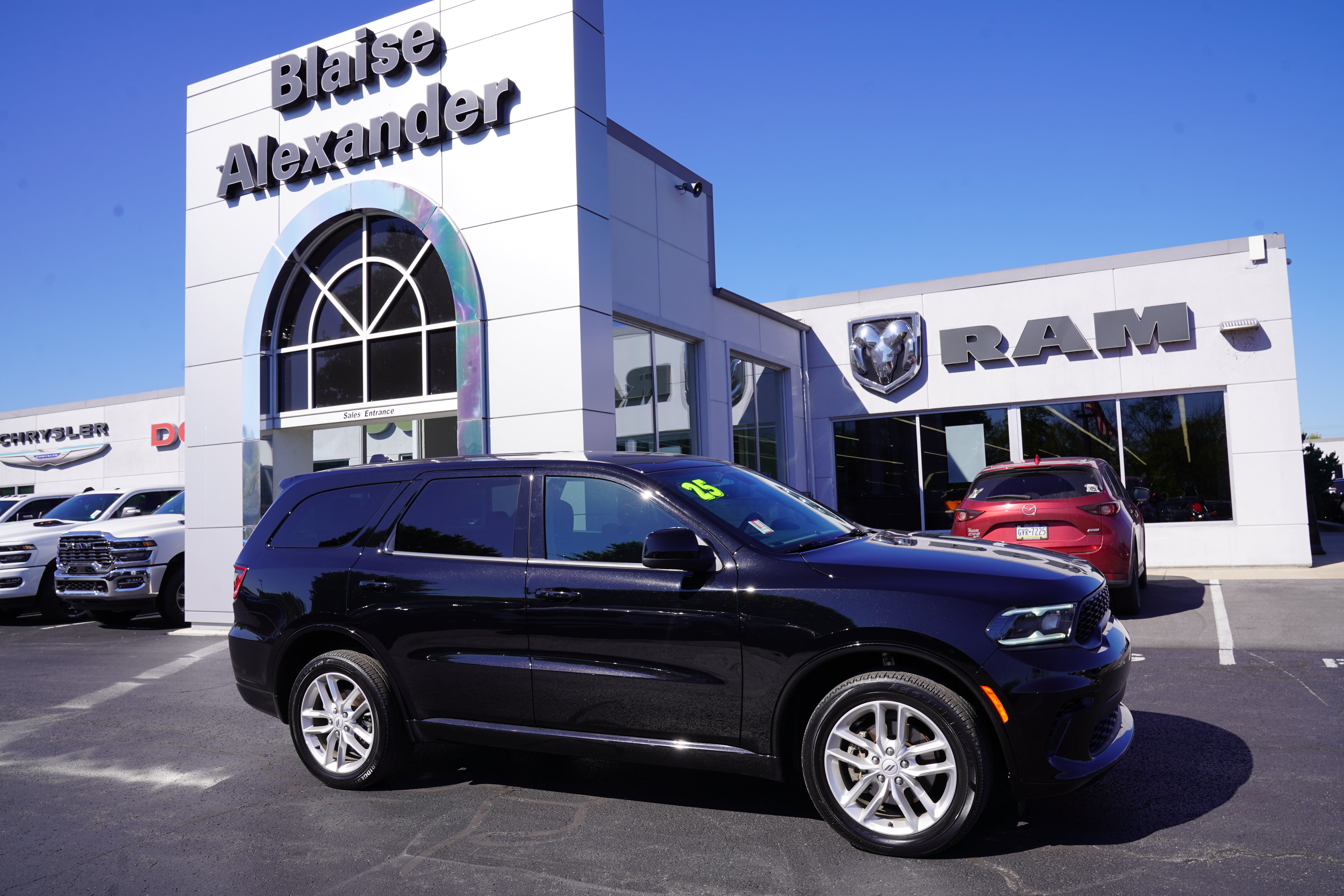 Used 2025 Dodge Durango GT AWD/4WD image 1