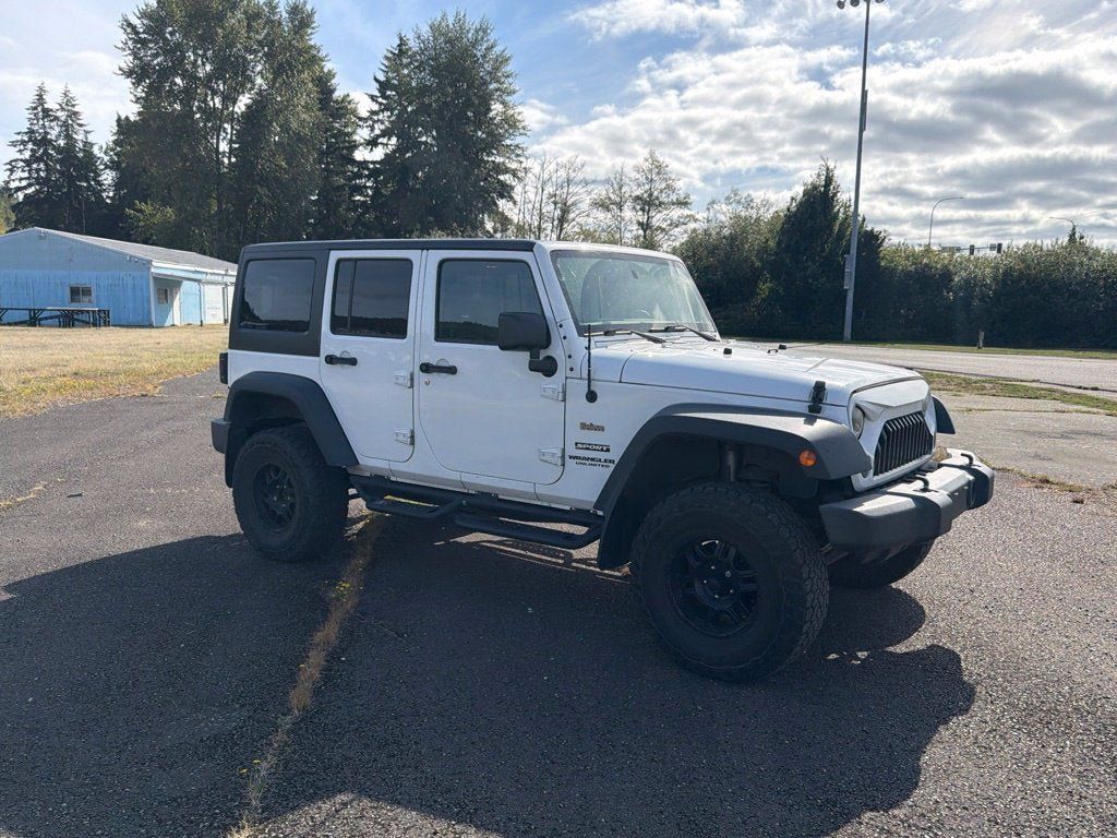 Used 2017 Jeep Wrangler Unlimited Sport w/ Power Convenience Group AWD/4WD image 3