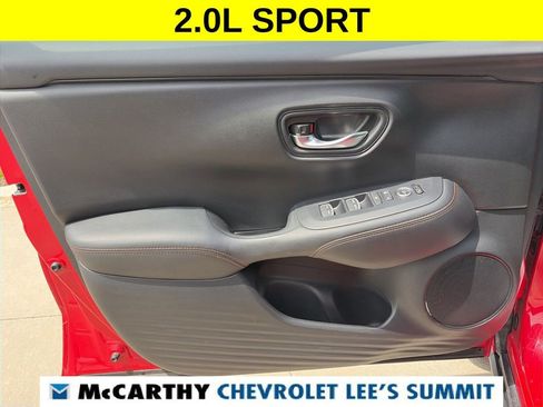 Used 2025 Honda HR-V Sport image 36