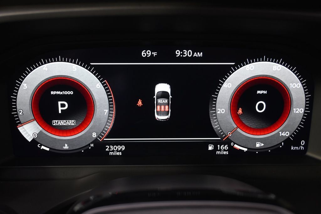Used 2025 Nissan Rogue Platinum FWD image 26