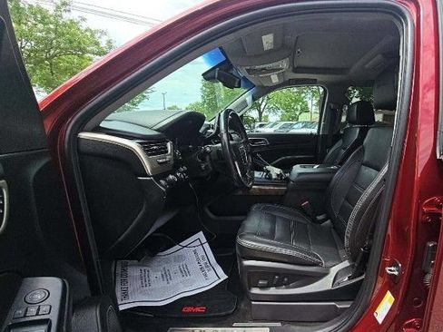 Used 2018 GMC Yukon Denali w/ Open Road Package AWD/4WD image 4