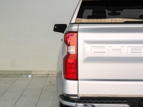 Used 2022 Chevrolet Silverado 1500 LT RWD image 48