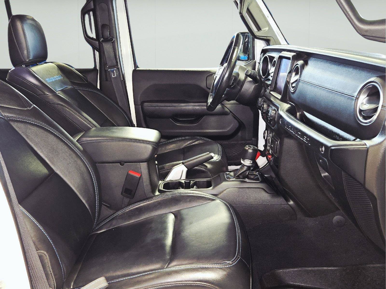 Used 2022 Jeep Wrangler Unlimited Rubicon 4xe w/ Cold Weather Group AWD/4WD image 64