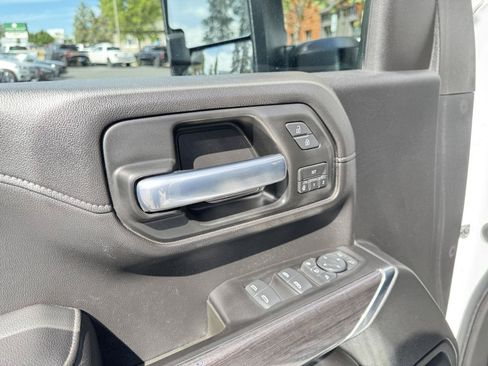 Used 2020 Chevrolet Silverado 3500 LTZ w/ LTZ Premium Package AWD/4WD image 11