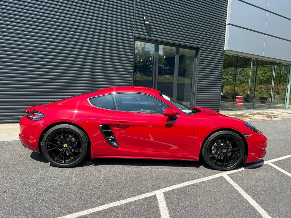 Certified 2025 Porsche 718 Cayman RWD image 8