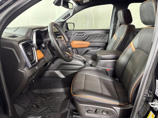Used 2025 GMC Canyon AT4 AWD/4WD image 11
