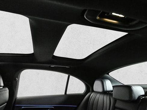 Used 2025 Mercedes-Benz E 350 4MATIC Sedan w/ Driver Assistance Package image 21