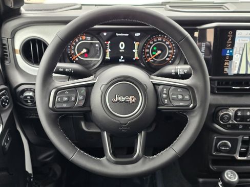 New 2025 Jeep Gladiator Sport image 7