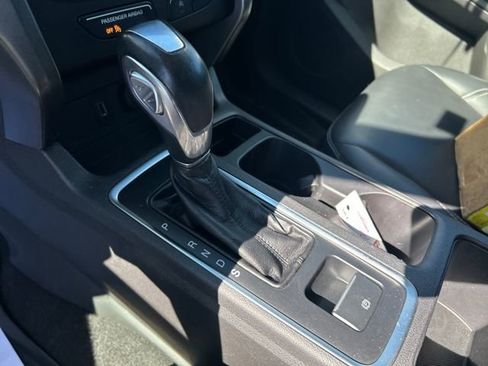 Used 2019 Ford Escape SEL image 22