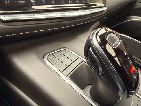 Used 2022 Cadillac Escalade Sport Platinum image 28