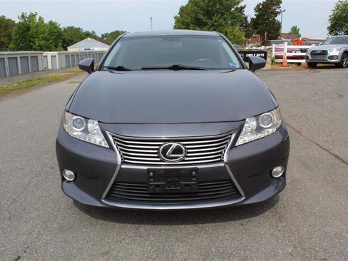 Used 2014 Lexus ES 350 w/ Premium Package FWD image 2